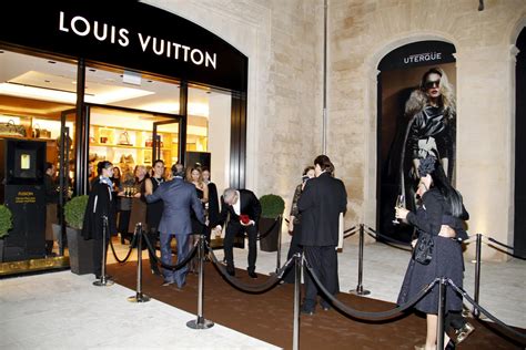 la firma Louis Vuitton